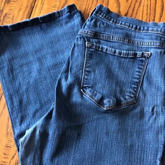 NYDJ women’s Petite size 16P boot cut jeans - Picture 1 of 6